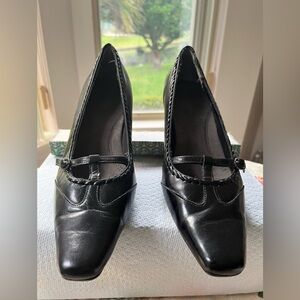 AEROSOLES Black Heels with Mary Jane Strap 9M